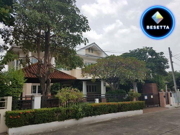 ให้เช่าด่วน บ้านเดี่ยว 2 ชั้น พร้อมเฟอร์นิเจอร์ ถนนรามอินทรา กม.8 ซอยคู้บอน 34 หมู่บ้านเมอร์ราญาเพลส